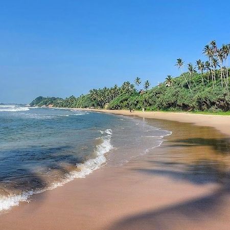 Lion Paradise Surf Beach Matara Esterno foto